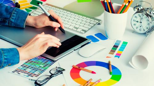 Dise&ntilde;o de logotipos y personajes